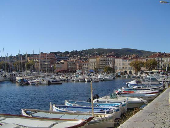 Appart. 4 Pers A 6 Kms De Cassis Avec Acces Piscine Roquefort-la-Bédoule Exterior foto